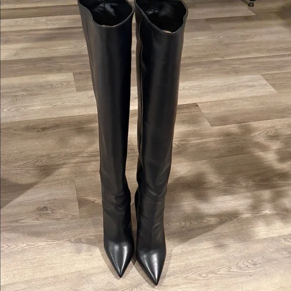 Christian Louboutin Astrilarge Botta 100 mm Black boots size 39 - Picture 6 of 10